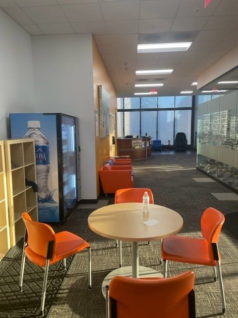 Dgy Lobby